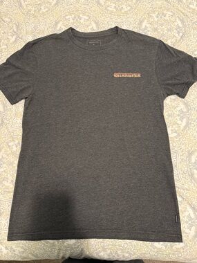Quiksilver Men’s Charcoal Crewneck Tee with Small Multicolor Logo size small